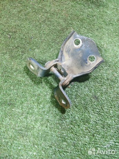 Петля двери задняя правая Hyundai Accent 2