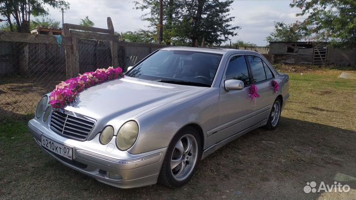 Bridgestone Blizzak Spike-01 225/50 R17 98T