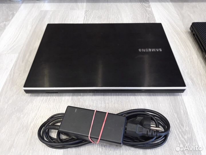 Samsung NP300V4A