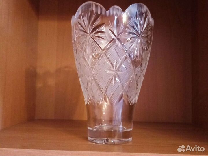 Хрустальные вазы, салатники, стопки