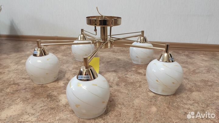 Люстра потолочная