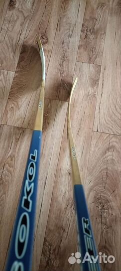 Клюшка хоккейная