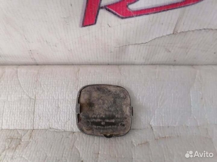 Заглушка буксировочного крюка Lexus Rx 2