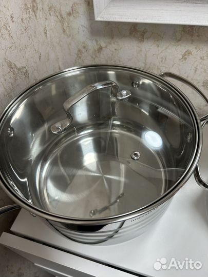 Набор кастрюль новый
