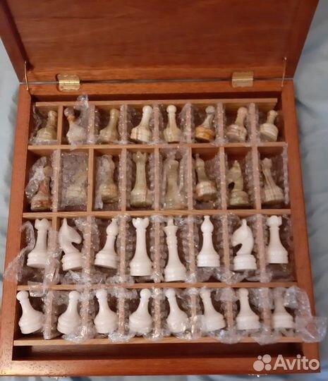 Шахматы каменные