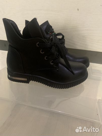 Ботинки на девочку