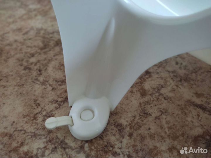 Детская ванночка и детская горка для купания