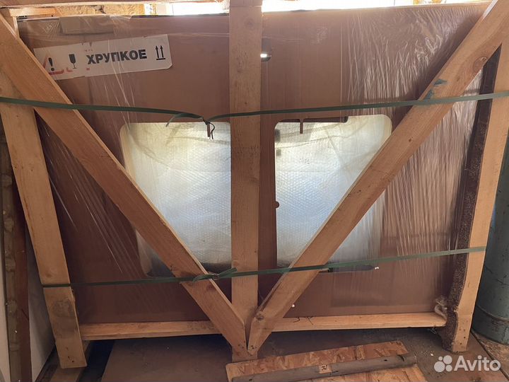 Лобовое стекло lexus is250 2014 года