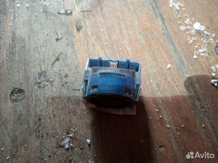 Контактная группа замка зажигания Ford Maverick