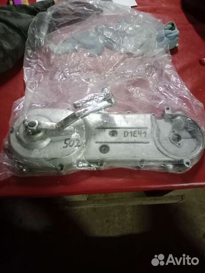 Крышка на двигатель 502 скутера geely