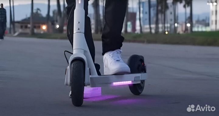 Электросамокат okai ES20