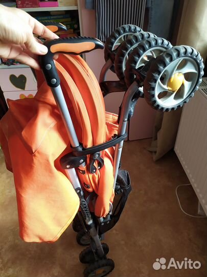 Прогулочная коляска