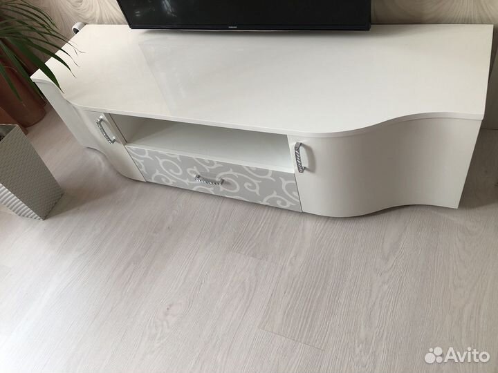 Тумба под TV