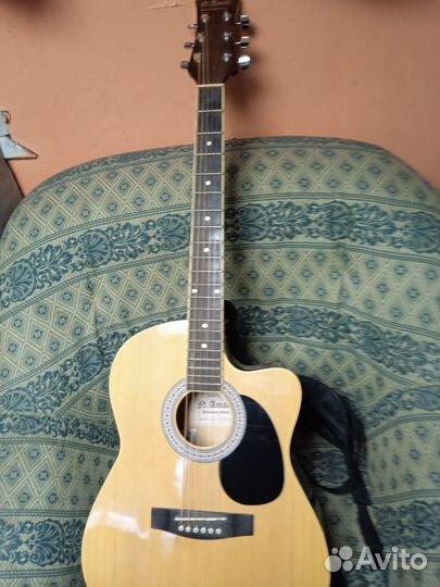 Электро-акустическая гитара Amati