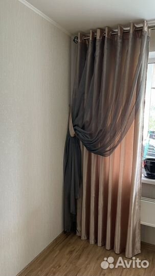 Шторы с карнизом