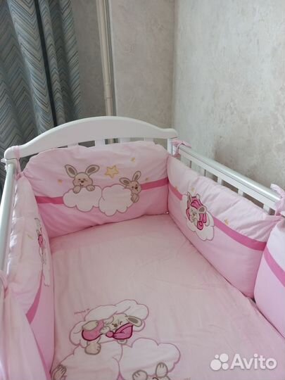 Бортики в кроватку и постельный набор