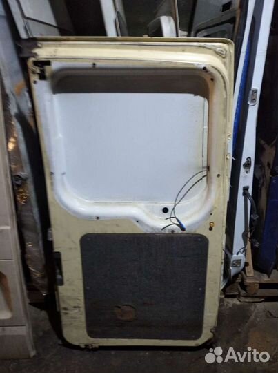 Дверь задняя низкая Форд Транзит