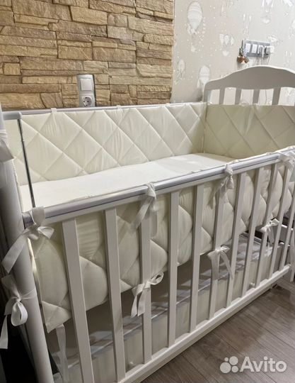 Бортики в кроватку новые