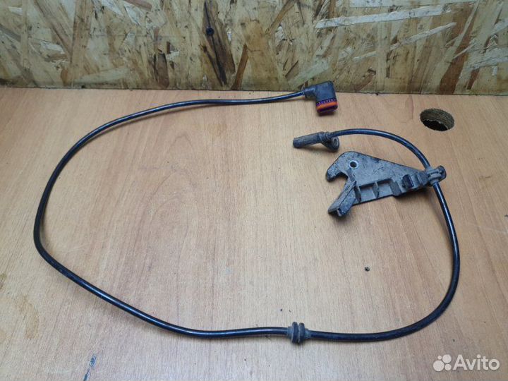 Датчик ABS задний Mercedes C-Class W204 OM271.820