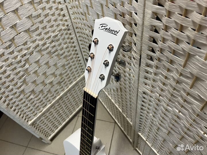 Гитара для обучения с комплектом