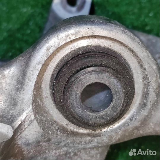 Кулак задний левый Mercedes-Benz E-Class W213