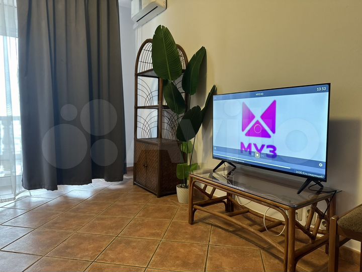 Комната 35 м², 1/3 эт.