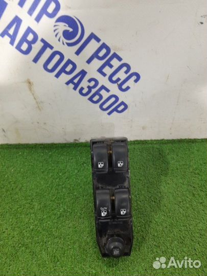 Блок управления стеклоподъемниками передний правый