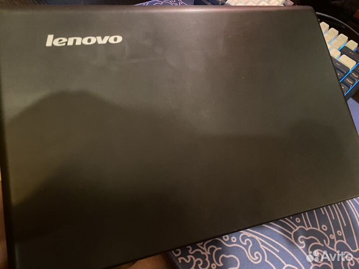 Ноутбук Lenovo