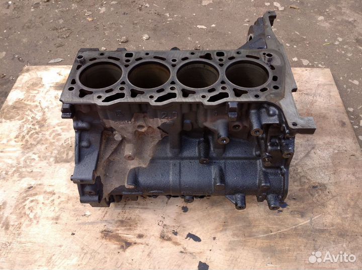Блок двигателя Форд Мондео 3 fmba