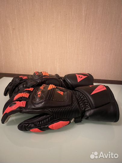 Перчатки dainese