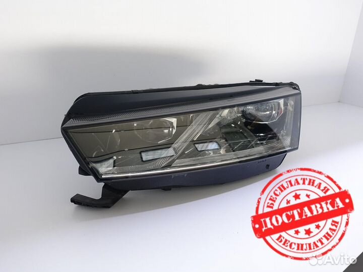 Фара левая Skoda Octavia IV (A8) 5E4941015A