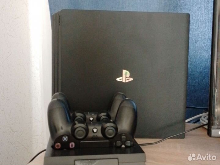 Sony PS4 pro 1tb