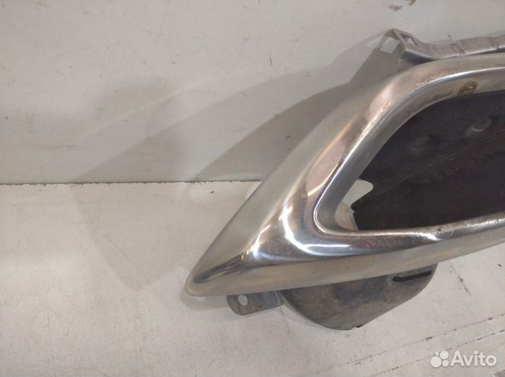 Насадка глушителя задняя правая Lexus Rx 4