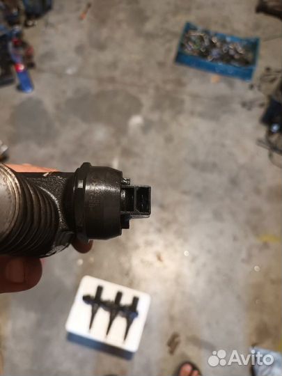 Форсунка топливная Фольксваген Passat