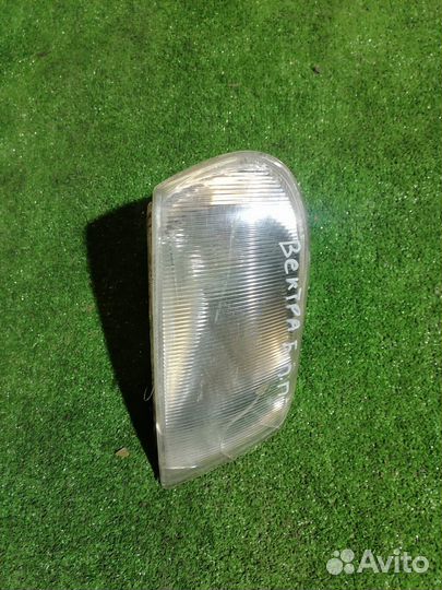 Указатель поворота правый Opel Vectra B