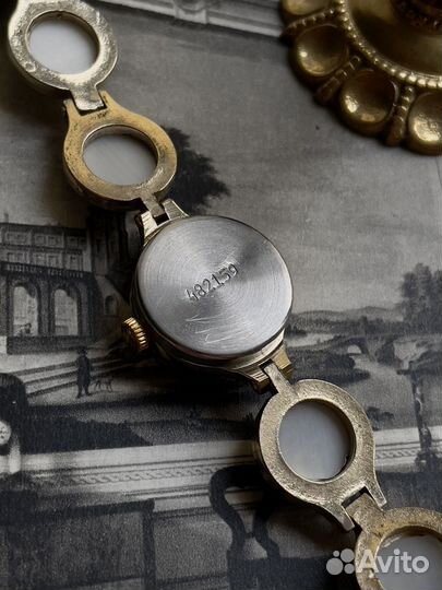 Винтажные часы Чайка