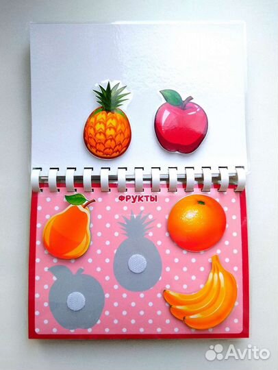 Развивающая книжка на липучках