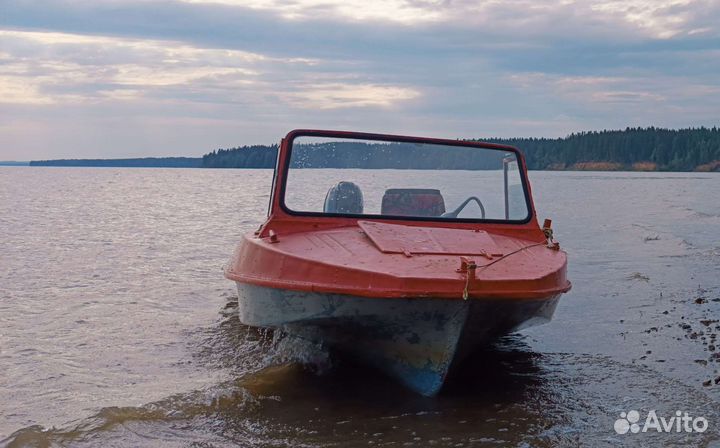 Мотолодка Обь - М