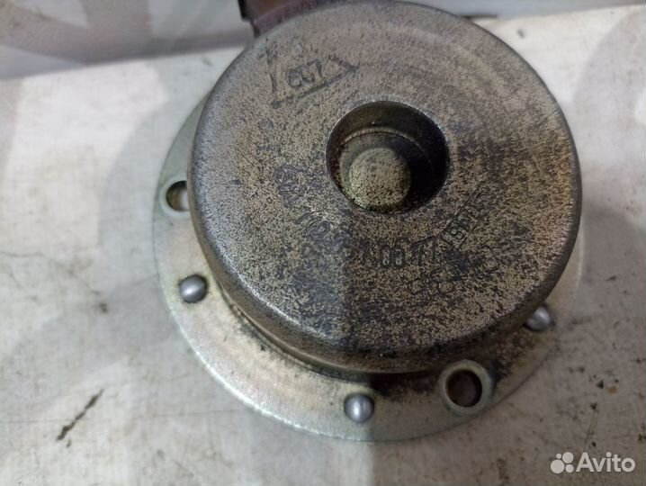 Датчик распредвала Mercedes W210