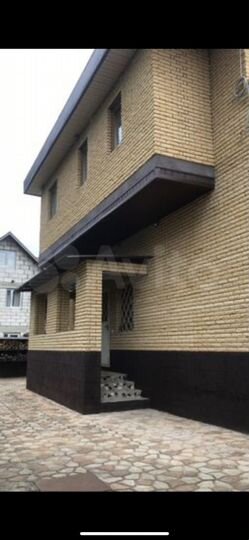 Дом 240 м² на участке 5 сот.