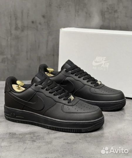 Nike Air Force 1 black