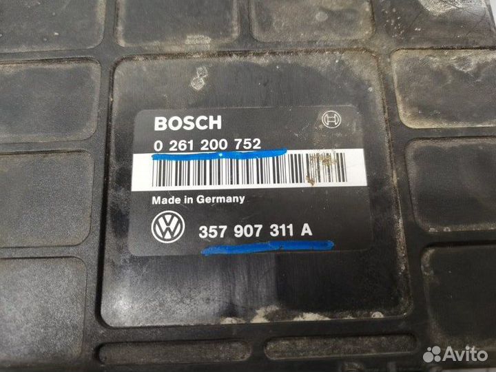 Блок управления двигателем Volkswagen Passat B3