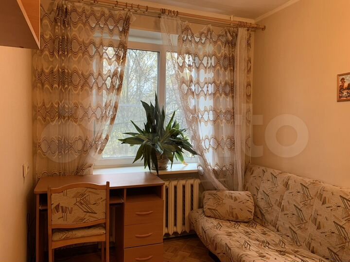 2-к. квартира, 47 м², 3/9 эт.