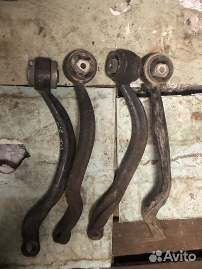 Рычаг передний верхний Range Rover 3 L322