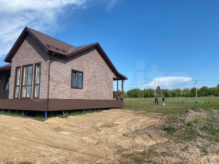 Дом 100,6 м² на участке 8 сот.