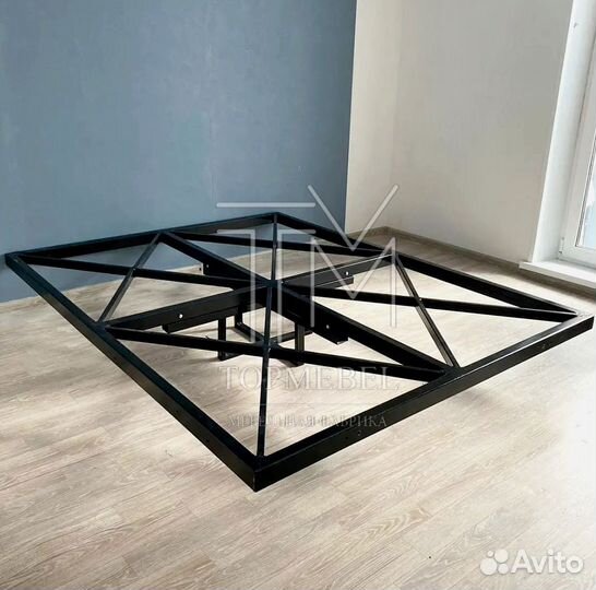 Парящая кровать