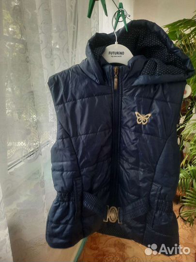 Безрукавка для девочки