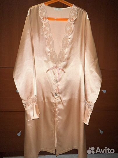 Новый Халат шелковый длинный