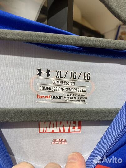 Компрессионная футболка under armour