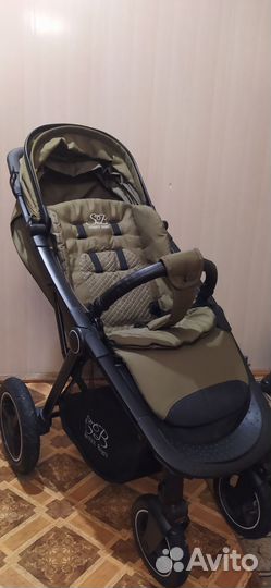 Прогулочная коляска